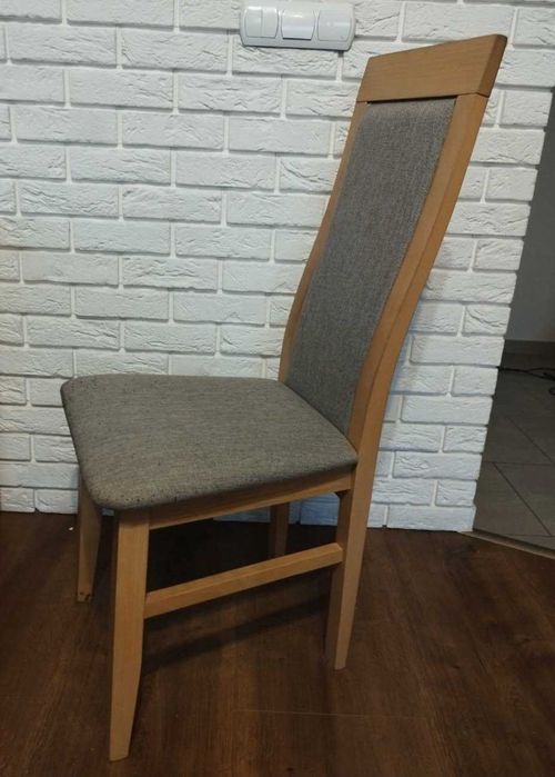 Krzesła z jasną tapicerką cena za sztuke