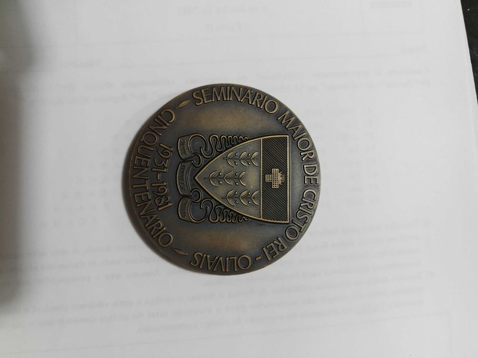 medalha cinquentenário do Seminário Maior de Cristo Rei