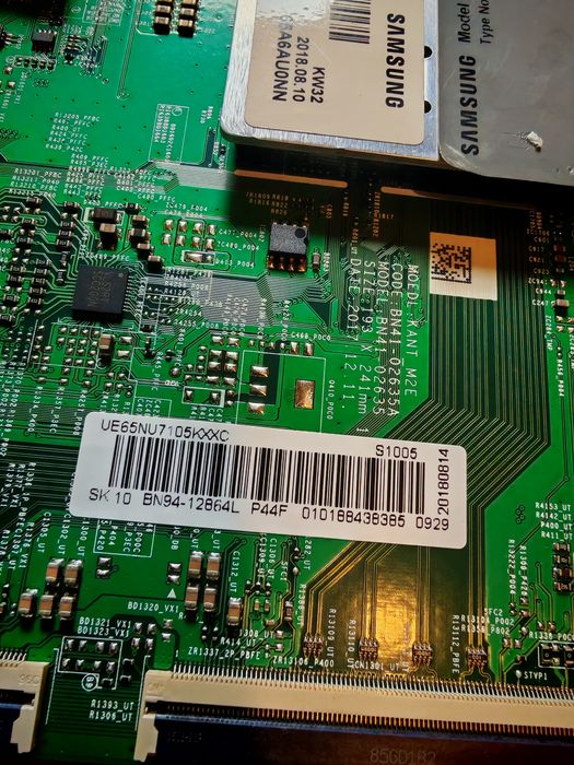 Płyta główna Samsung UE65NU7102