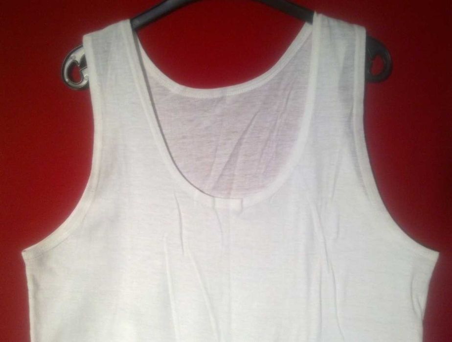Новая белая майка 44р