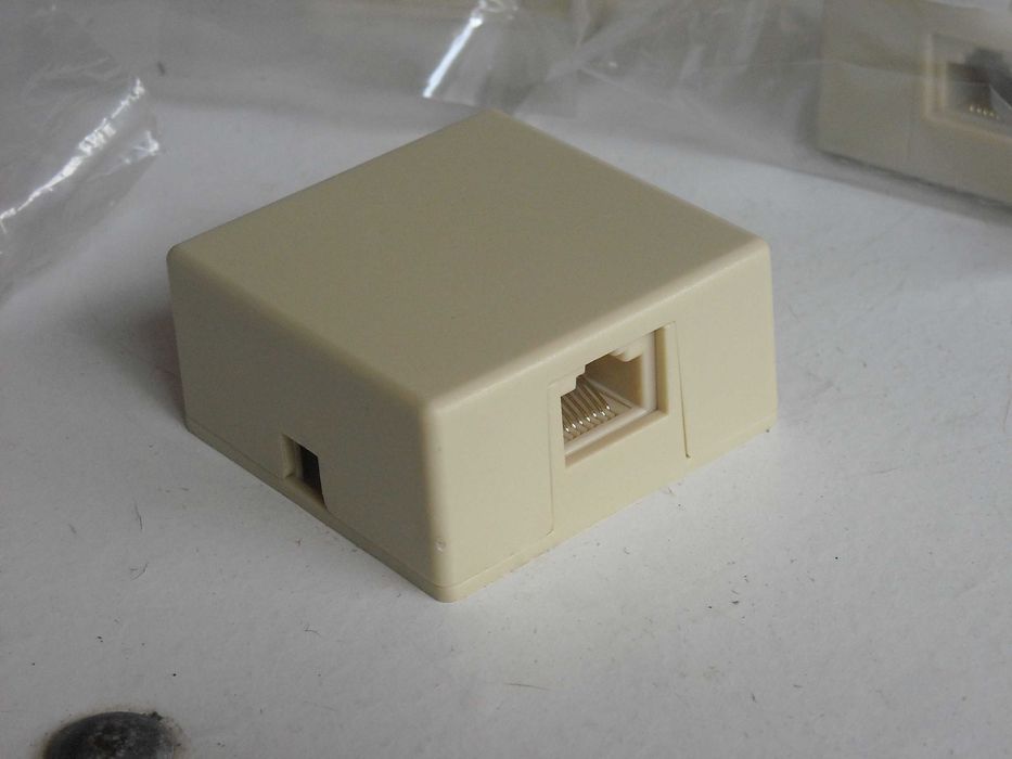 Tomada rede com saida lateral RJ45 - 8 fios NOVO