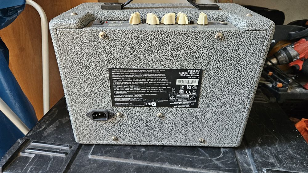 Wzmacniacz gitarowy Blackstar Debut 15eE 45W 140102-VB