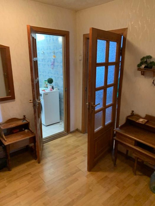 Двухкомнатная срочно  сдам квартиру