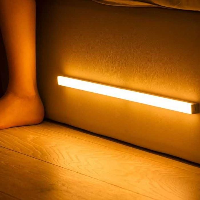 Nocne Światło LED na CZUJNIK Ruchu