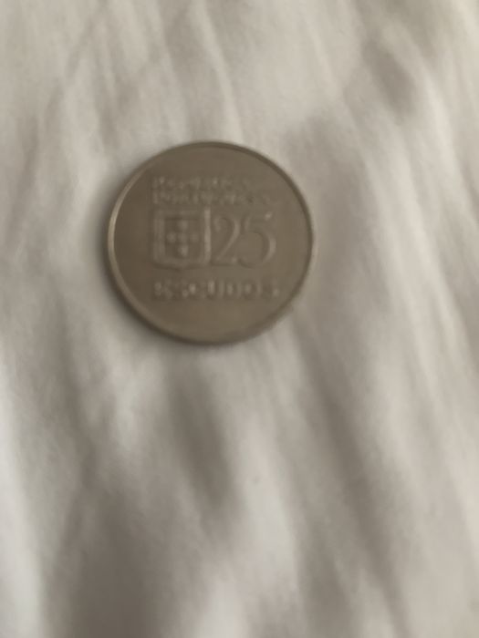 Moeda de vinte cinco escudos de 1980