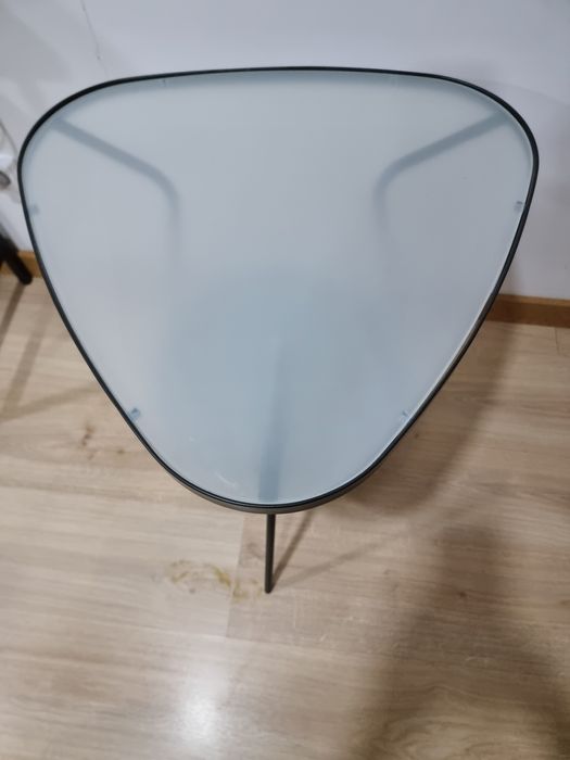 Mesa de centro de metal