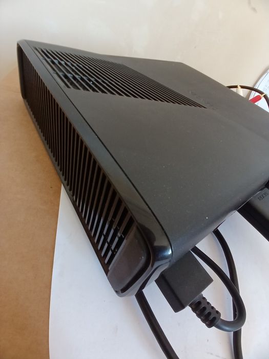 Игровая консоль Microsoft Xbox 360