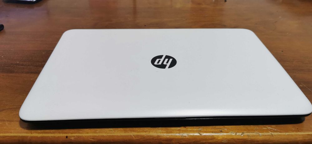 Notebook HP - 15-ay001np core i3