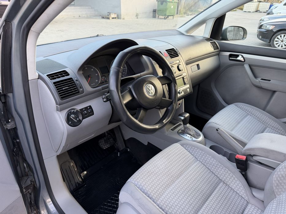 Volksagen Touran 1.9tdi Automat