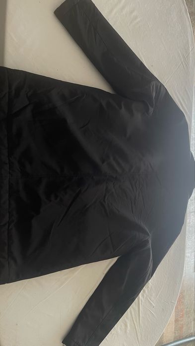 Blusão da marca Izaris Sportswear