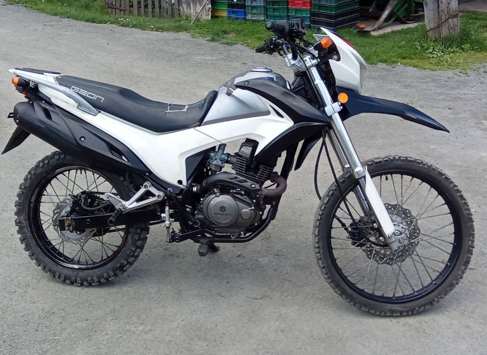 Розбираю Geon X-Road  202