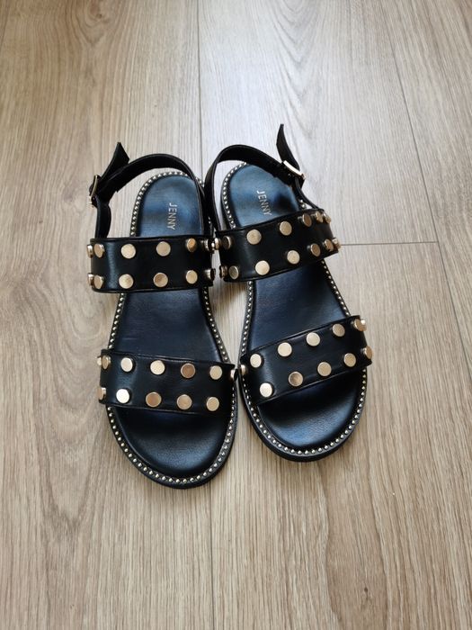 Śliczne  sandały