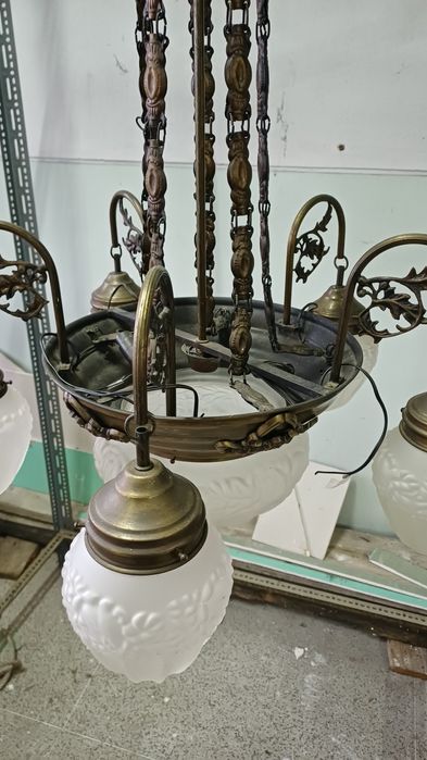 Candeeiro antigo de teto