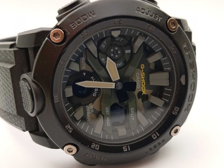 Zegarek Casio G-Shock GA-2000SU-1AER