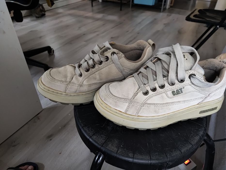 Buty sneakers zamszowe Caterpillar rozmiar  40