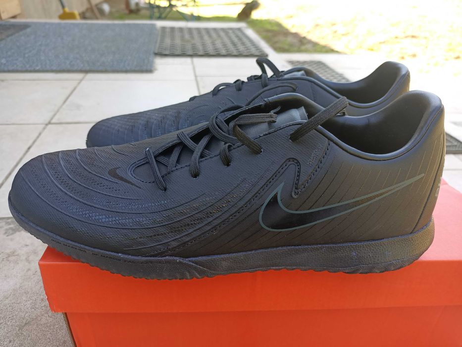 Nike Phantom GX 2 Academy FJ2581 buty piłkarskie halówki rozm. 44