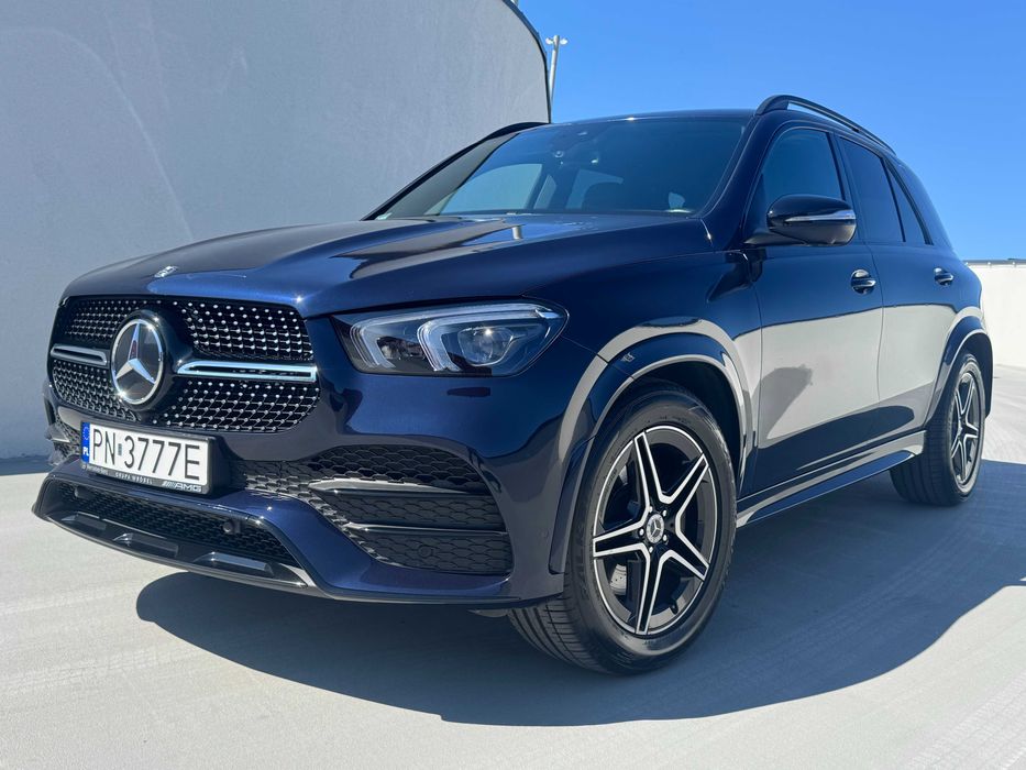 Wynajem Mercedes GLE300D / Wypożyczalnia Samochodów Carfar