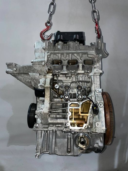 Двигатель двигун мотор 1.0TSI 12V DLAA DLAC Skoda Octavia A8 Шкода Окт