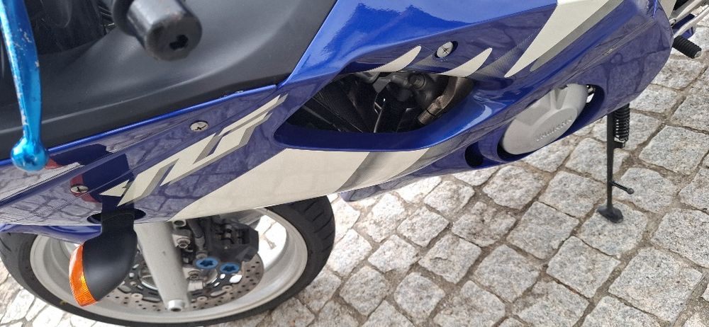 Yamaha YFZ 600 R6