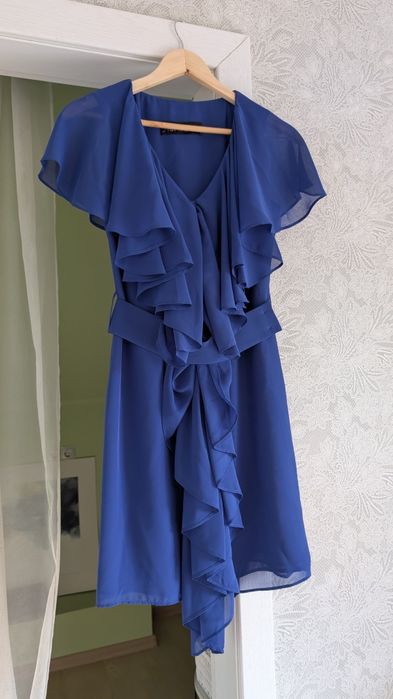 Синя сукня міді, розмір С, пояс