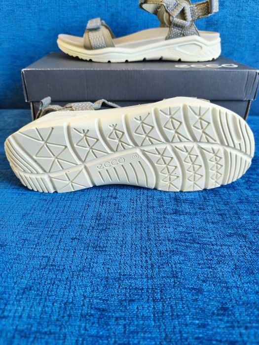 Sandały damskie Ecco X-trinsic 39