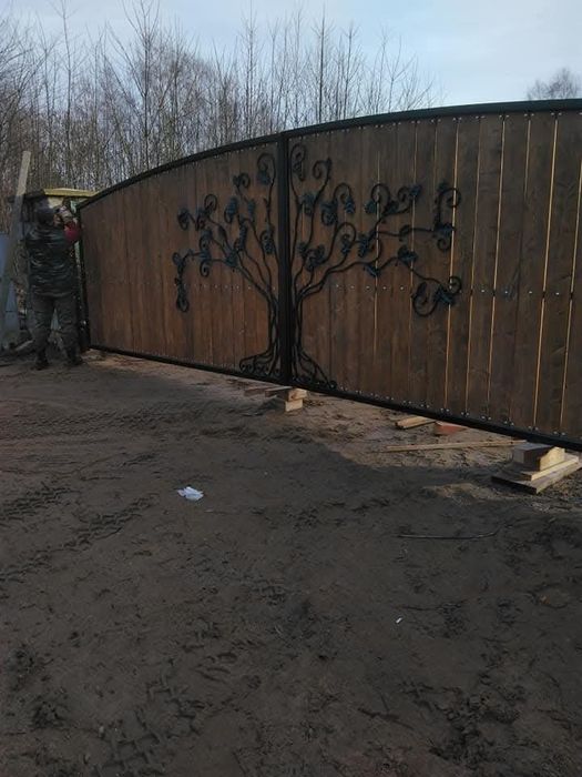Łączenie stali z drewnem
