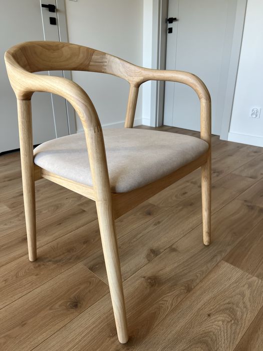 6 drewnianych krzesel