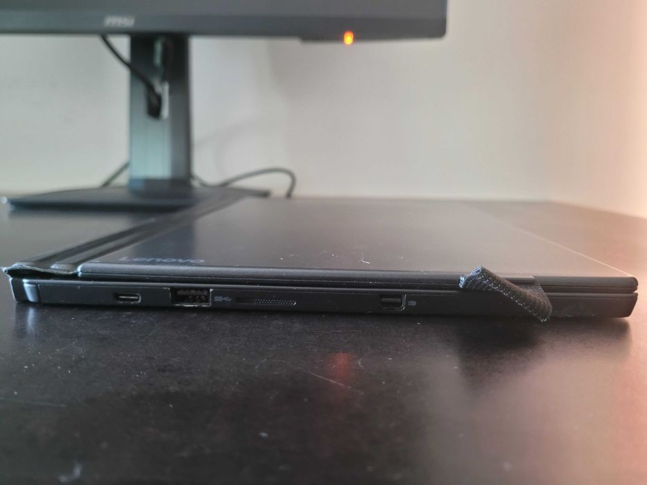 Сенсорний Ноутбук Lenovo ThinkPad Tablet gen 2 / i5-7Y57 / 8GB RAM / 256 GB SSD