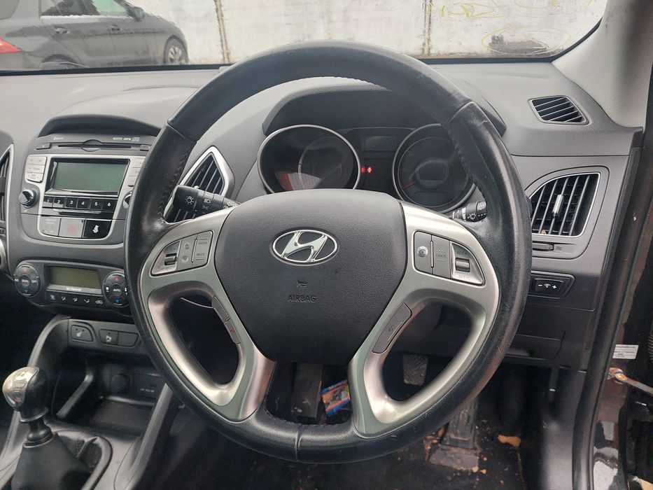 фари фонар airbag двері сидіння скло дах Hyundai ix35 розбірка