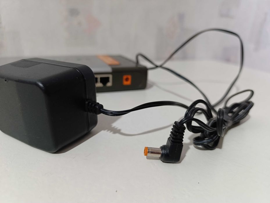Коммутатор локальной сети (Switch) D-Link DES-1008D 8-портовый
