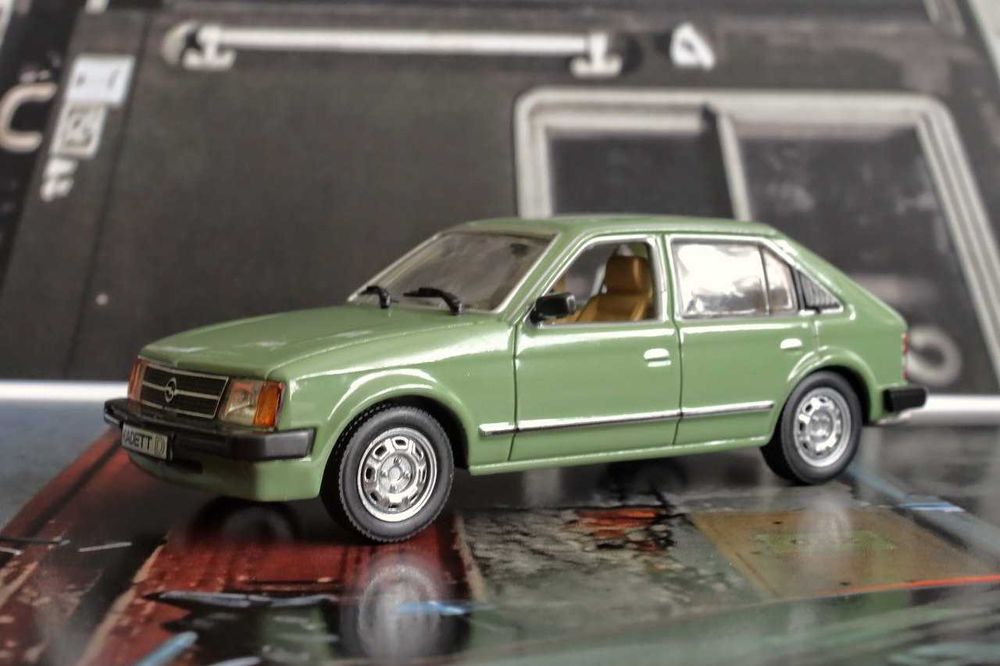 Opel Kadett D - model 1/43