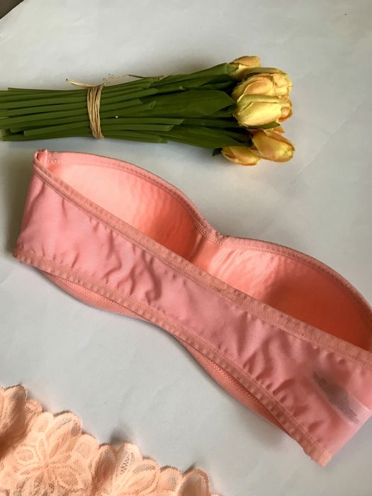 Ліф Бандо. Мереживо. M розмір. 80 В