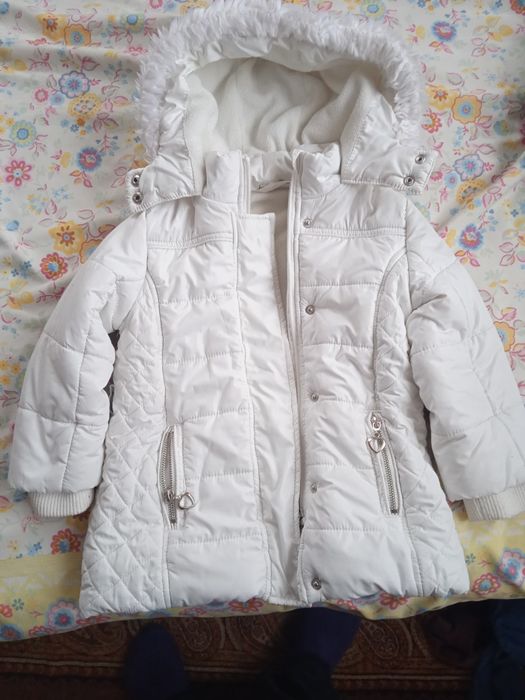 Зимова тепла дитяча куртка для дівчинки на замочку