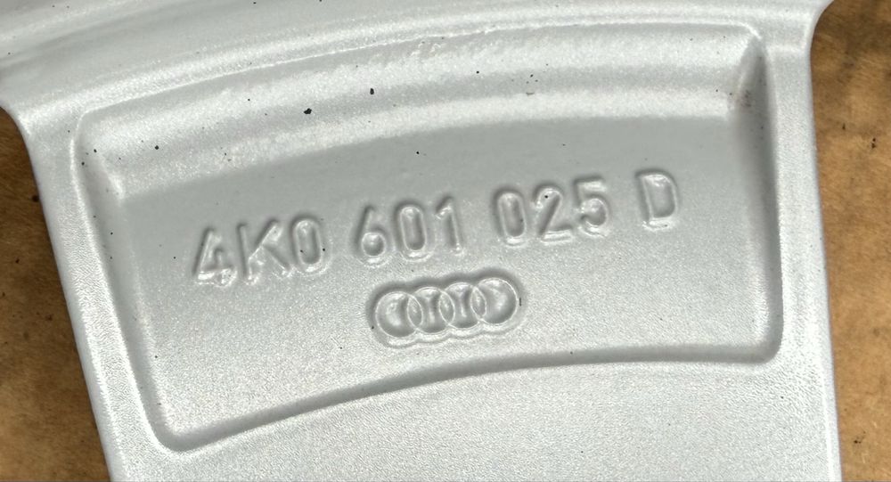Oryginalne felgi Audi 18” A4 A5 A6 Q5 5x112 ET39 4K0 s-line