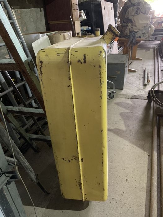 Продам авиационный бак для топлива 300 литров.