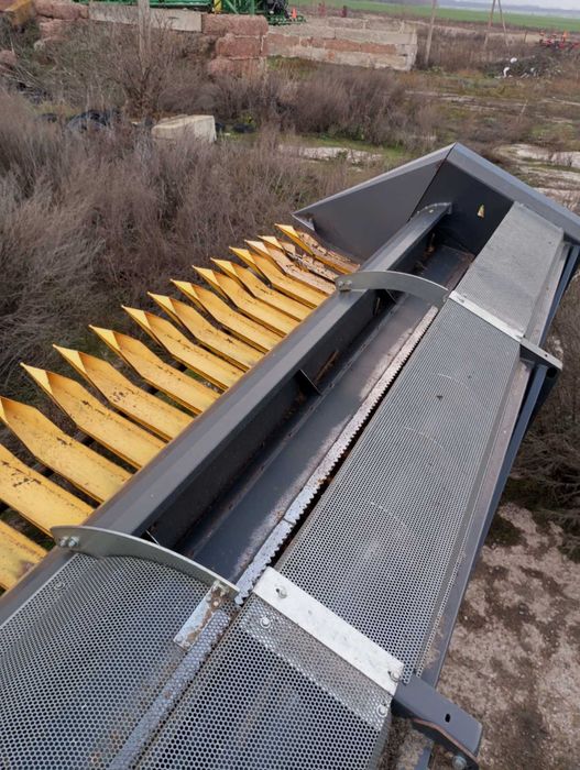 Комбайн Джон Дір Т 660