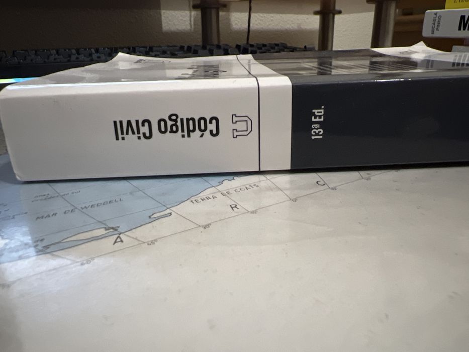 Código Civil Almedina64739853544834121
