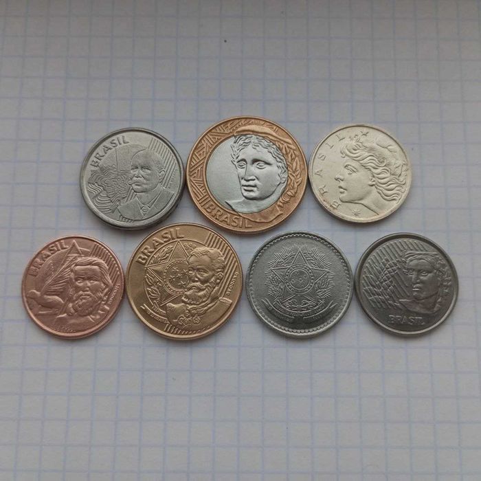 Продам наборы монет: Румыния,Бразилия, Мексика,Папуа Новая Гвинея