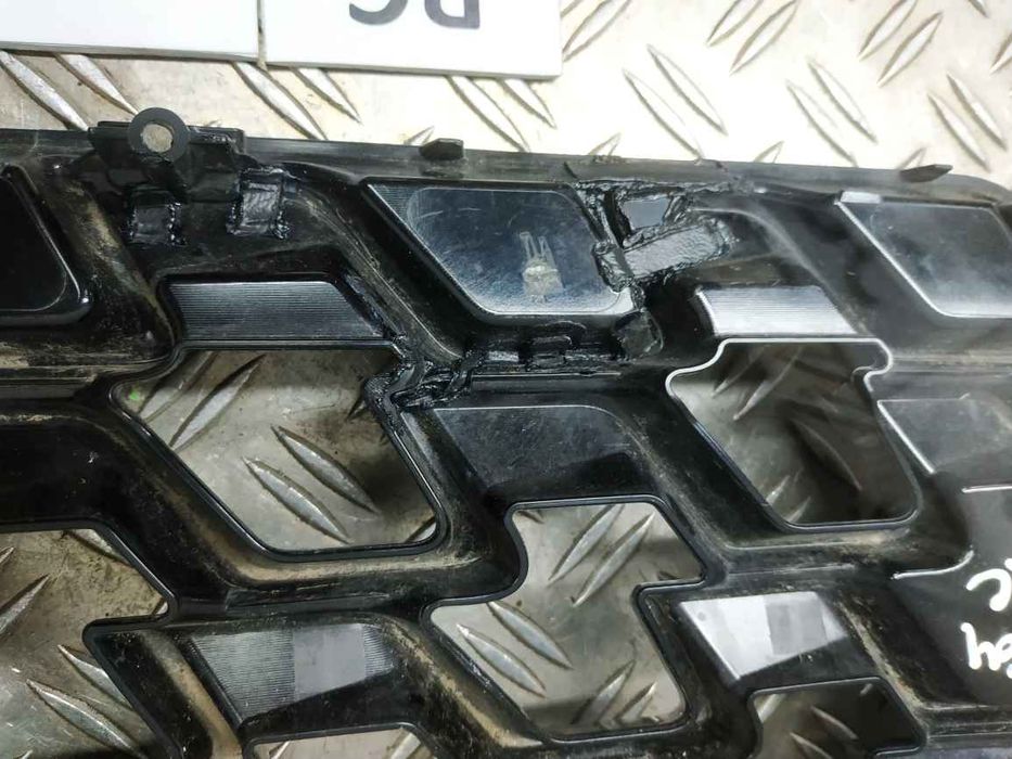 Suzuki SX4 S-Cross 2021- решітка бампера  RC1264 7174163T0