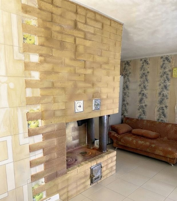 Терміново !!!Продається 3-кім квартира, 58 м² у Лісовій Поляні | 1 поверх з 5/ Піч + електроопалення | Електричка поруч