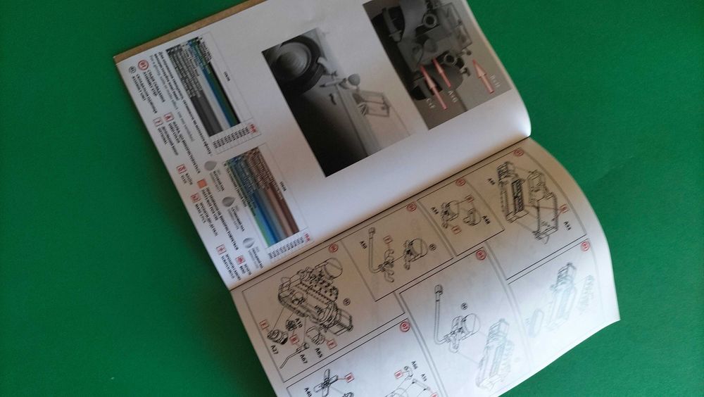 Escala 1:35 - Assassinato de Reinhard Heydrich em 1942 - Em plástico e resina, com carro e figuras. Compatível com kits Tamiya, Dragon, etc.