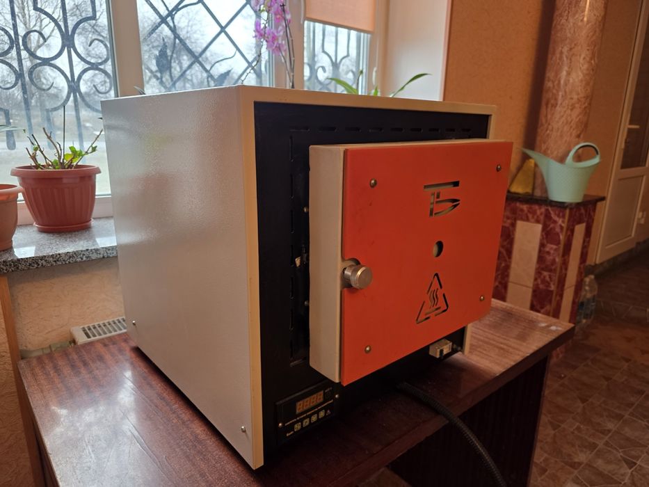 Муфельна піч майже нова