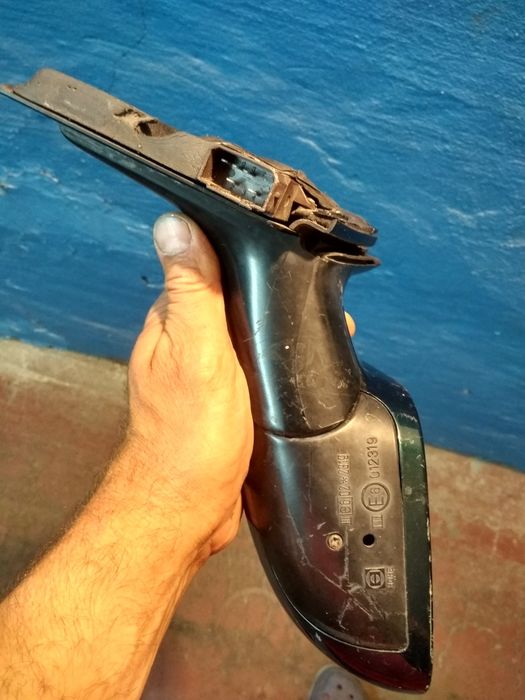 Зеркало правое Ауди А6С4 электро