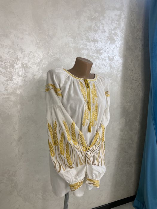 Вишиті сорочки,плаття,парні вишиванки.Опт