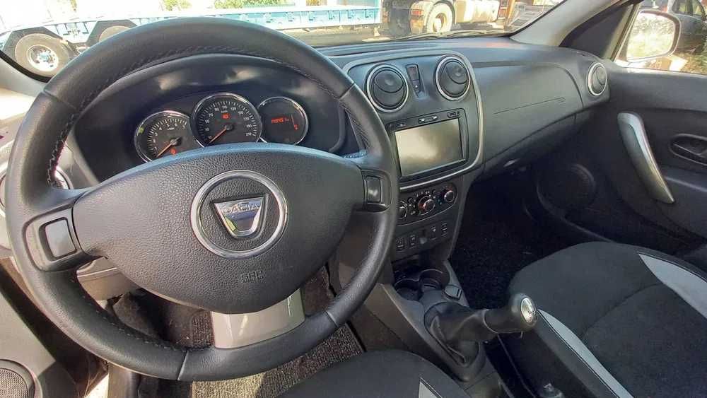 Dacia Sandero Stepway 1.5 DCI Diesel — photo 5