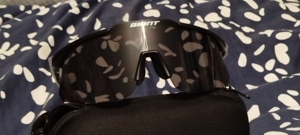Ultra lekkie okulary przeciwsłoneczne Giant