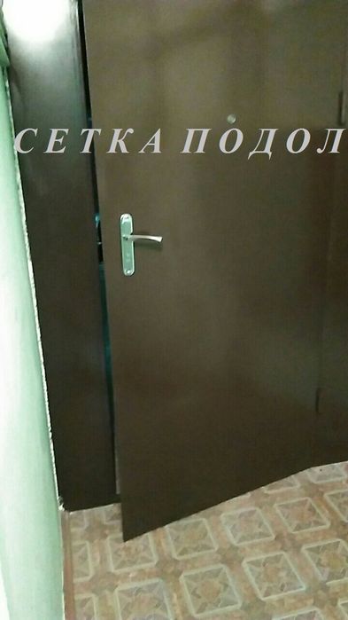 Тамбурні перегородкі, Технічні двері