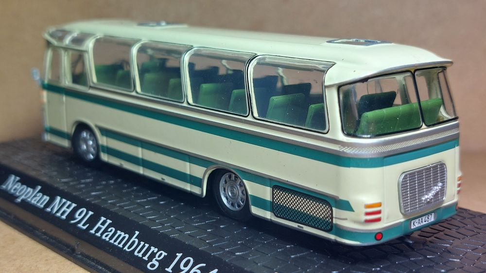 Autocarro Neoplan NH 9L Hamburg 1964