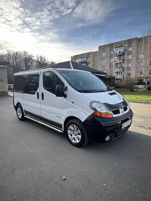 Продам (Renault Trafic)