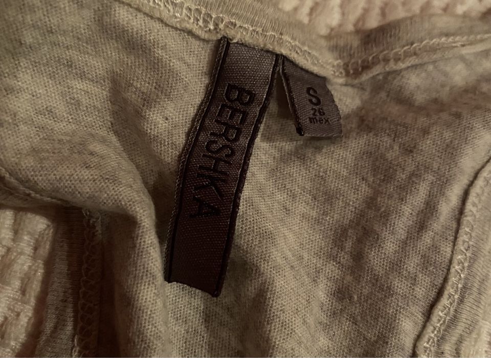 Top Bershka sem Mangas